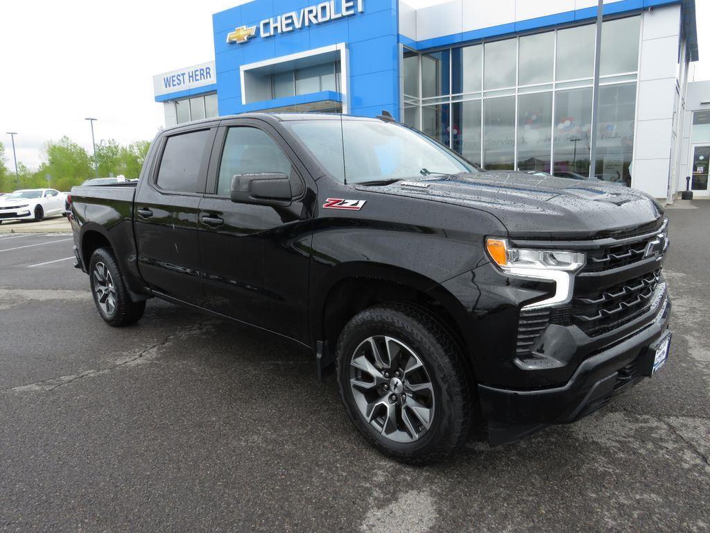 Used 2023 Black Chevrolet RST image 4