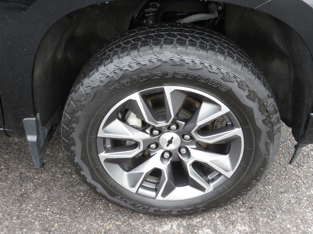 Used 2023 Black Chevrolet RST image 14
