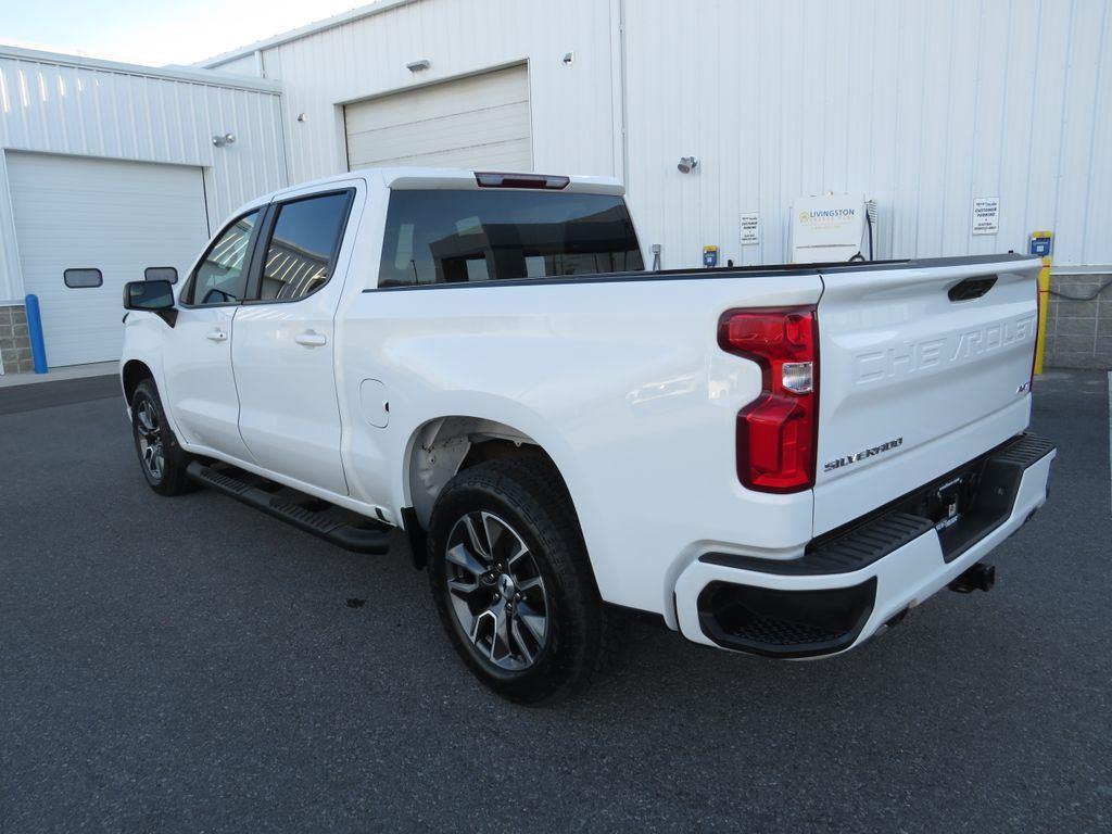 Used 2024 Summit White Chevrolet RST image 12