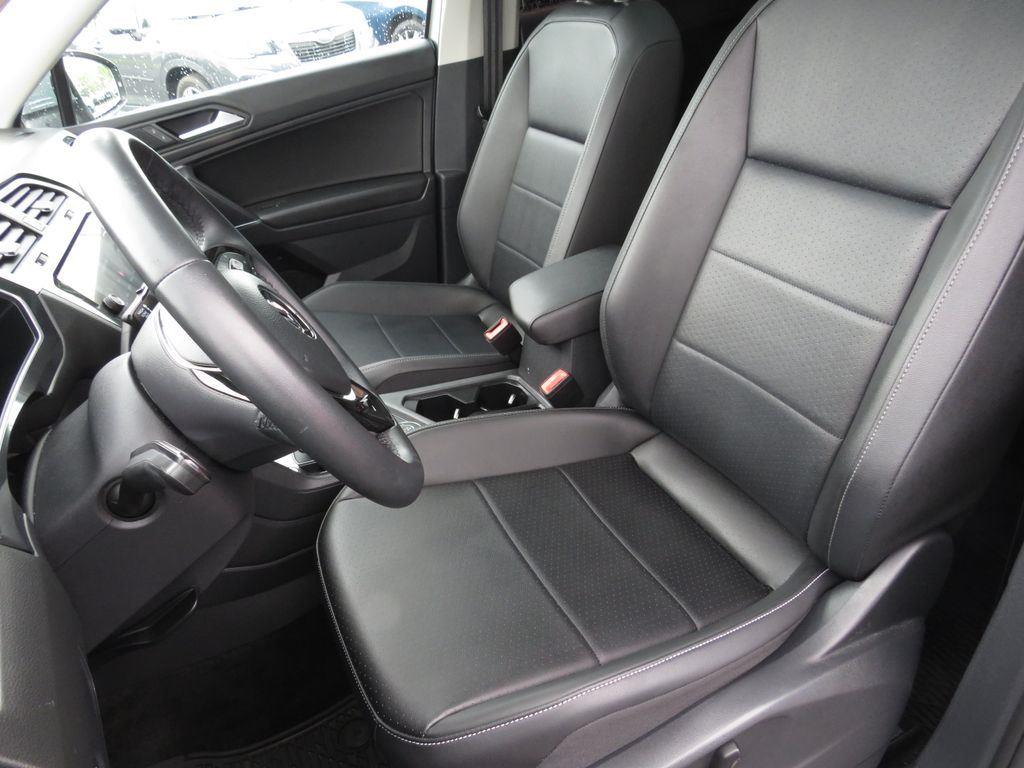 Used 2020 Silver Metallic Volkswagen 2.0T SEL image 20