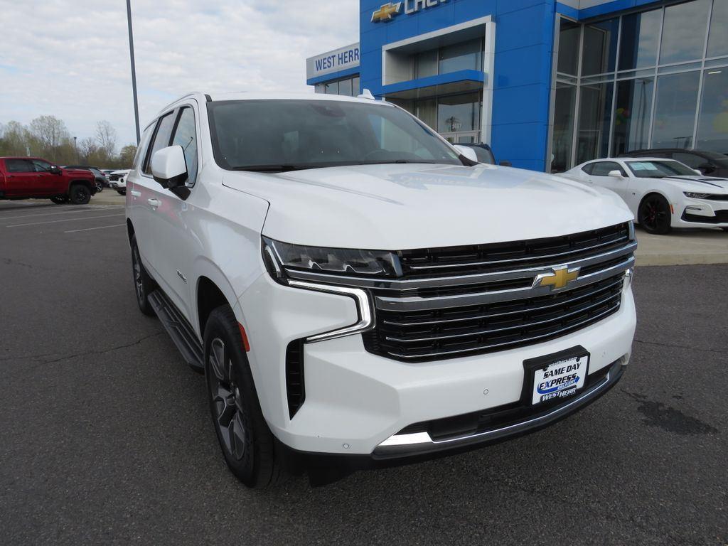 Used 2023 Summit White Chevrolet LT image 4