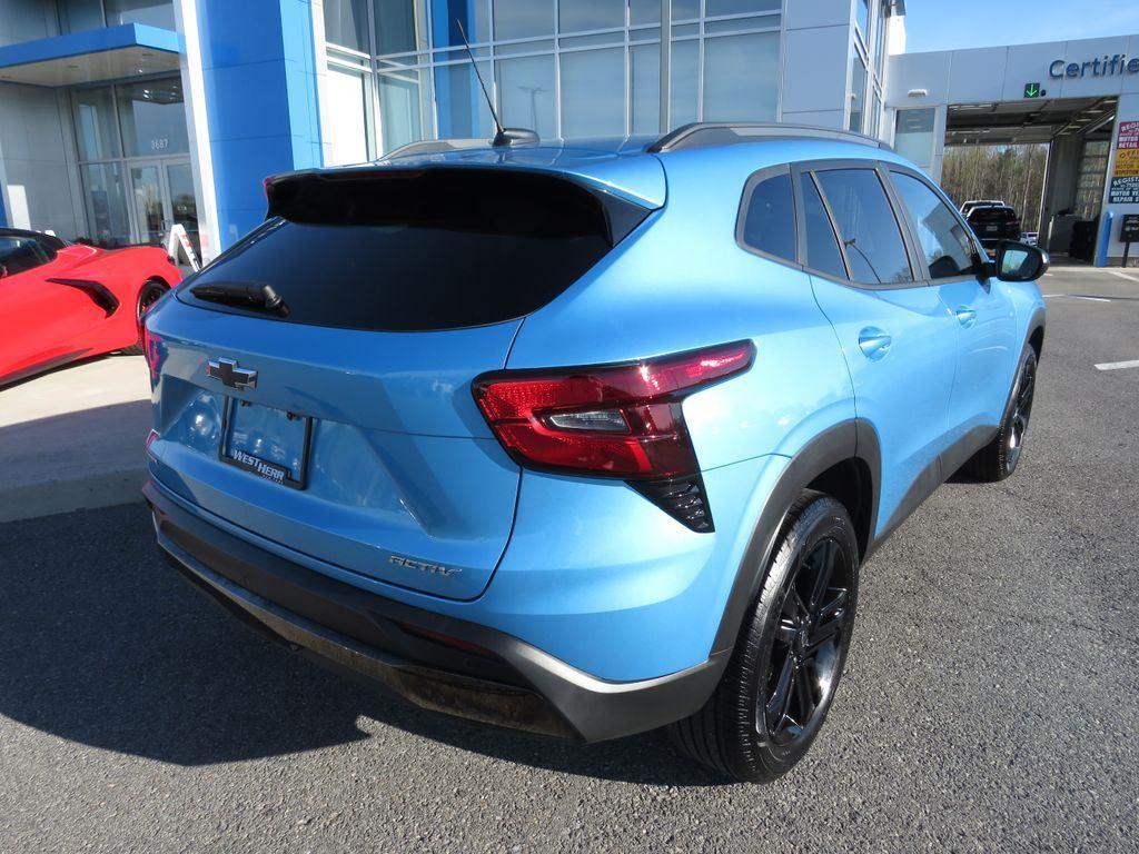 Used 2025 Marina Blue Chevrolet ACTIV image 7