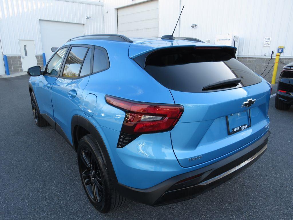 Used 2025 Marina Blue Chevrolet ACTIV image 16