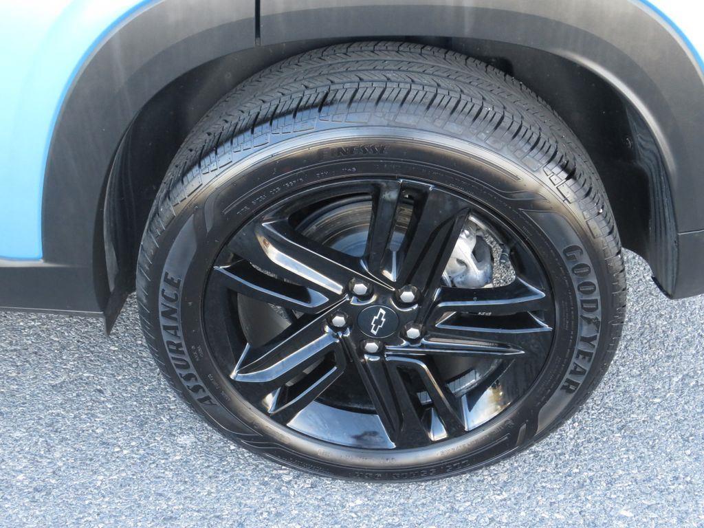 Used 2025 Marina Blue Chevrolet ACTIV image 17