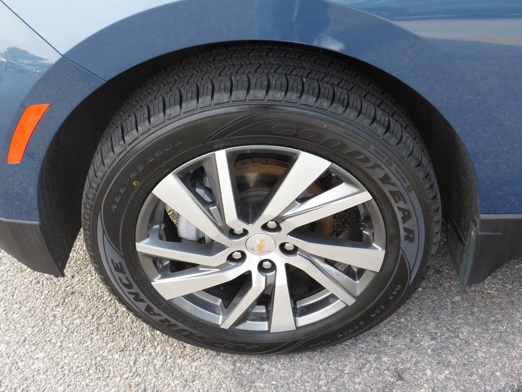 Used 2024 Lakeshore Blue Chevrolet Premier image 11