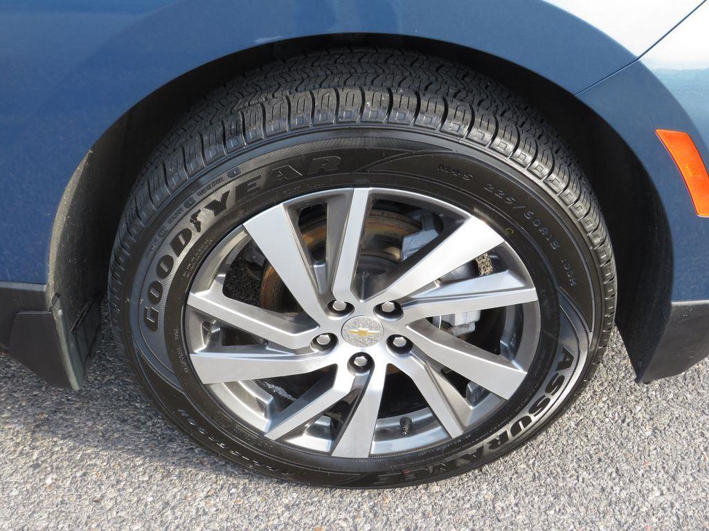 Used 2024 Lakeshore Blue Chevrolet Premier image 13
