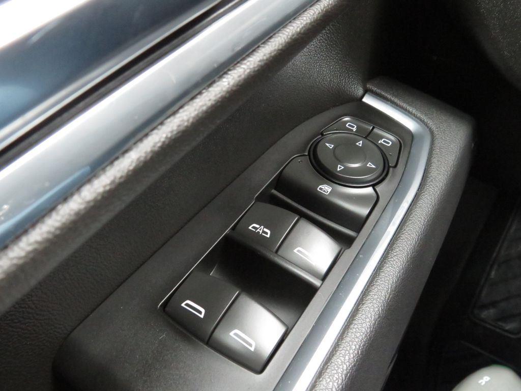 Used 2025 Lakeshore Blue Chevrolet LT image 26