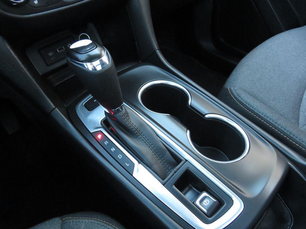 Used 2020 Summit White Chevrolet LT image 29