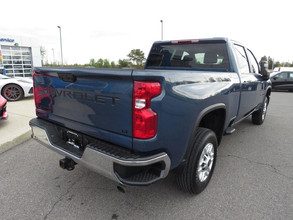 Used 2025 Lakeshore Blue Chevrolet LT image 7