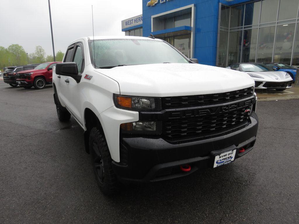 Used 2021 Summit White Chevrolet Custom Trail Boss image 4