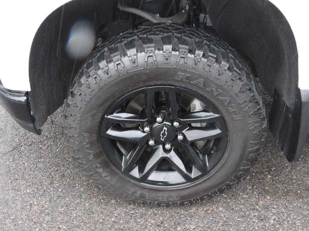 Used 2021 Summit White Chevrolet Custom Trail Boss image 12