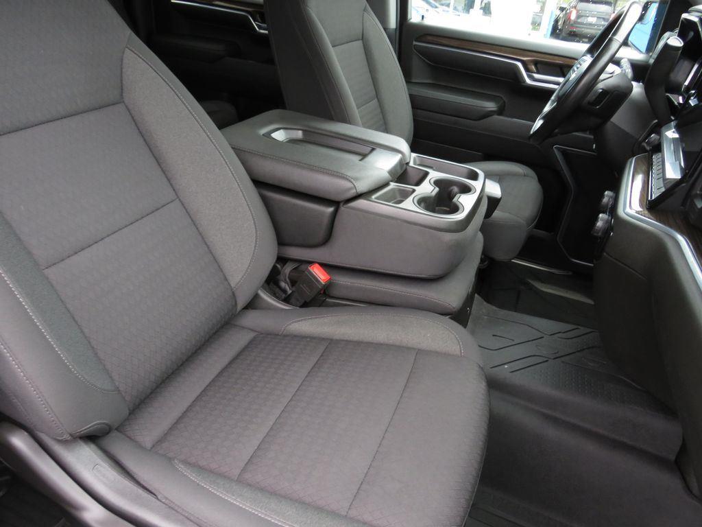 Used 2022 Blue Metallic Chevrolet LT image 18