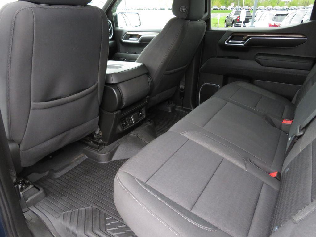 Used 2022 Blue Metallic Chevrolet LT image 23