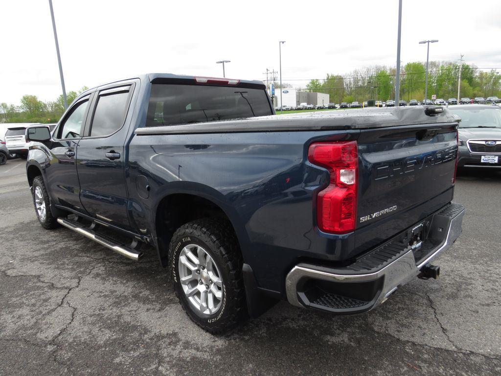 Used 2022 Blue Metallic Chevrolet LT image 9