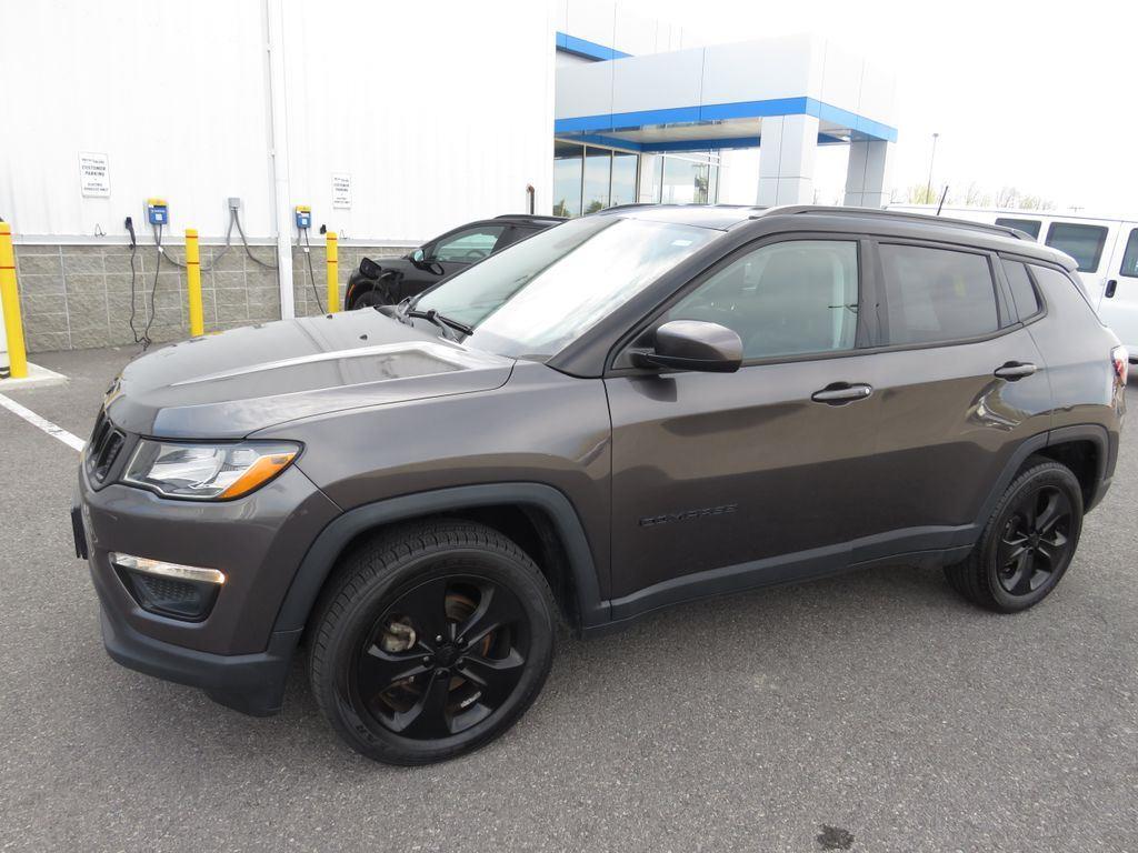 Used 2019 Granite Crystal Metallic Clear Jeep Altitude image 13