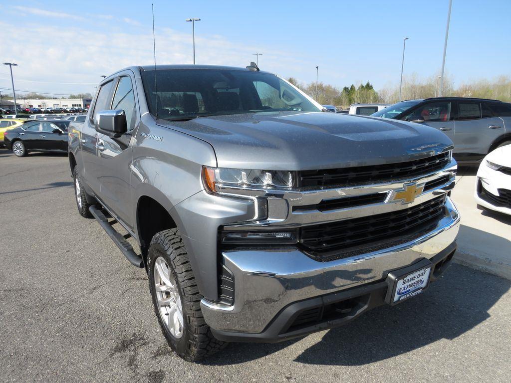 Used 2022 Steel Metallic Chevrolet LT image 4