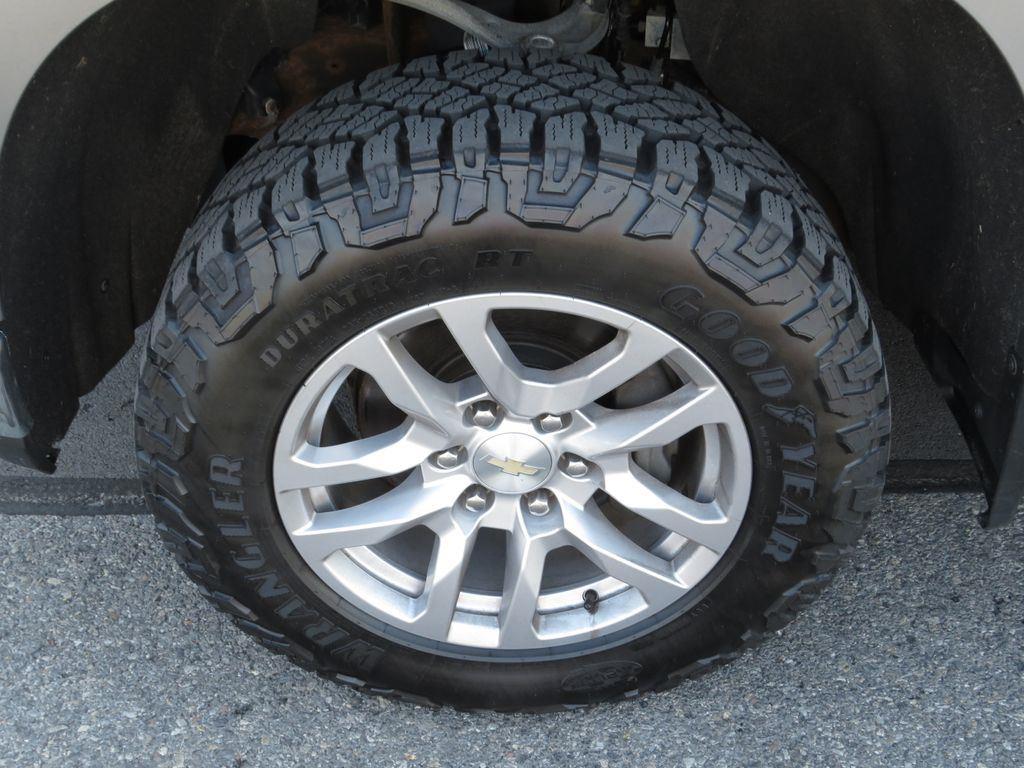 Used 2022 Steel Metallic Chevrolet LT image 15