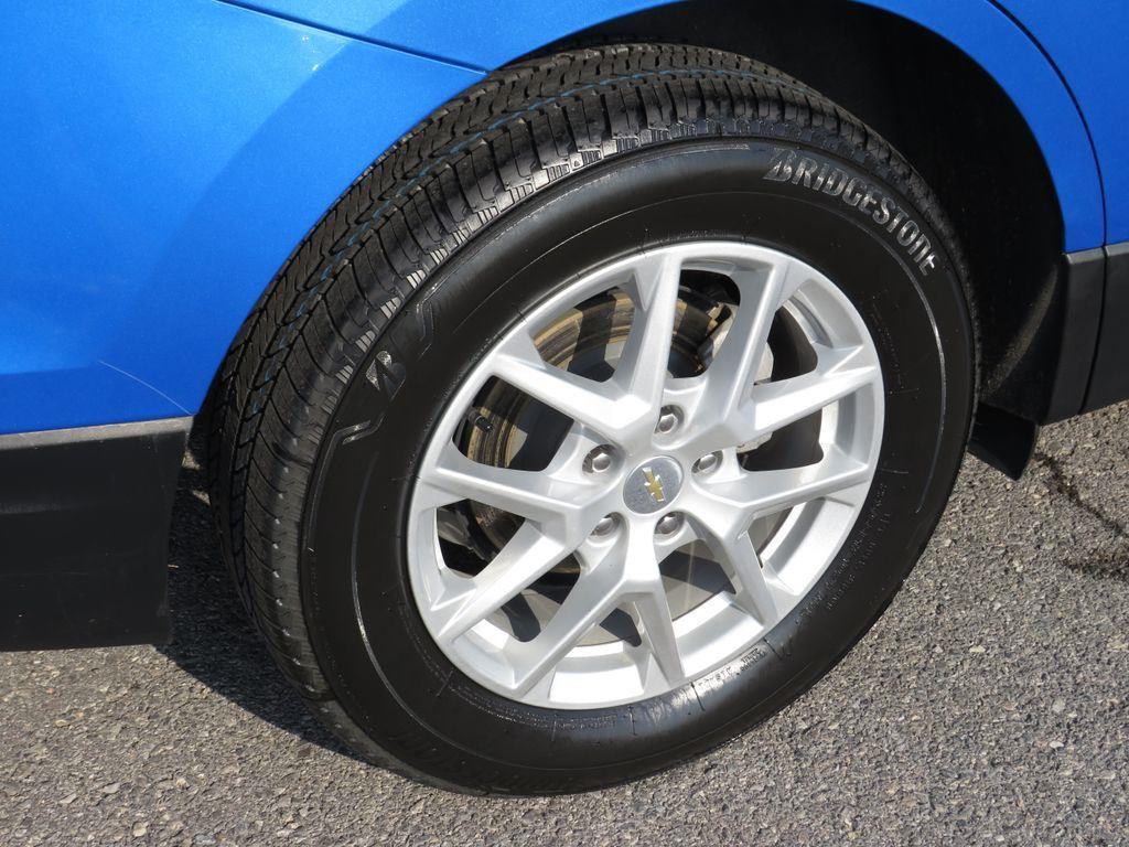 Used 2024 Riptide Blue Chevrolet LT image 9