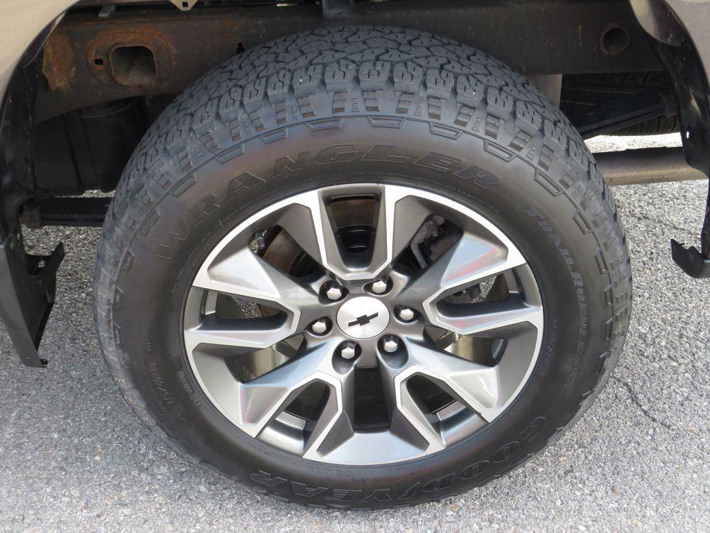 Used 2023 Ash Chevrolet RST image 11
