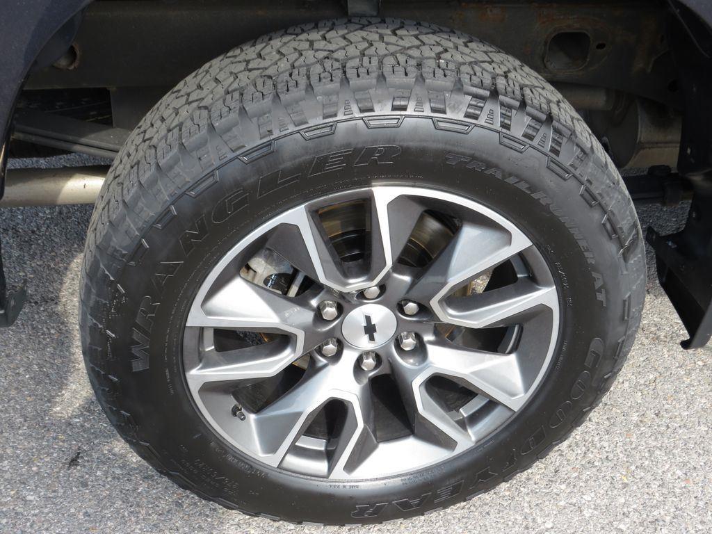 Used 2023 Ash Chevrolet RST image 12