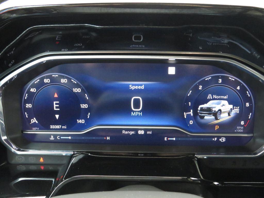 Used 2023 Ash Chevrolet ZR2 image 24
