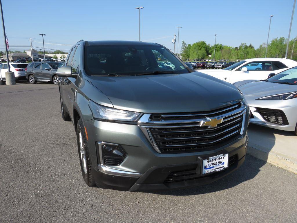Used 2023 Silver Sage Chevrolet LT image 4