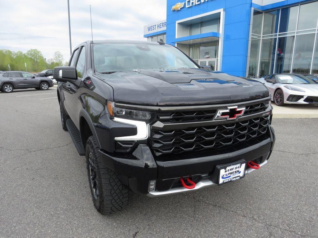 Used 2023 Ash Chevrolet ZR2 image 5