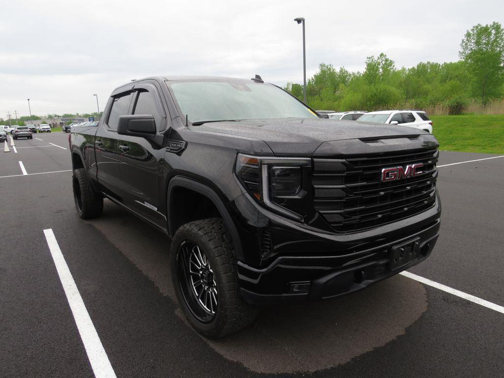 Used 2025 Onyx Black GMC Elevation image 2