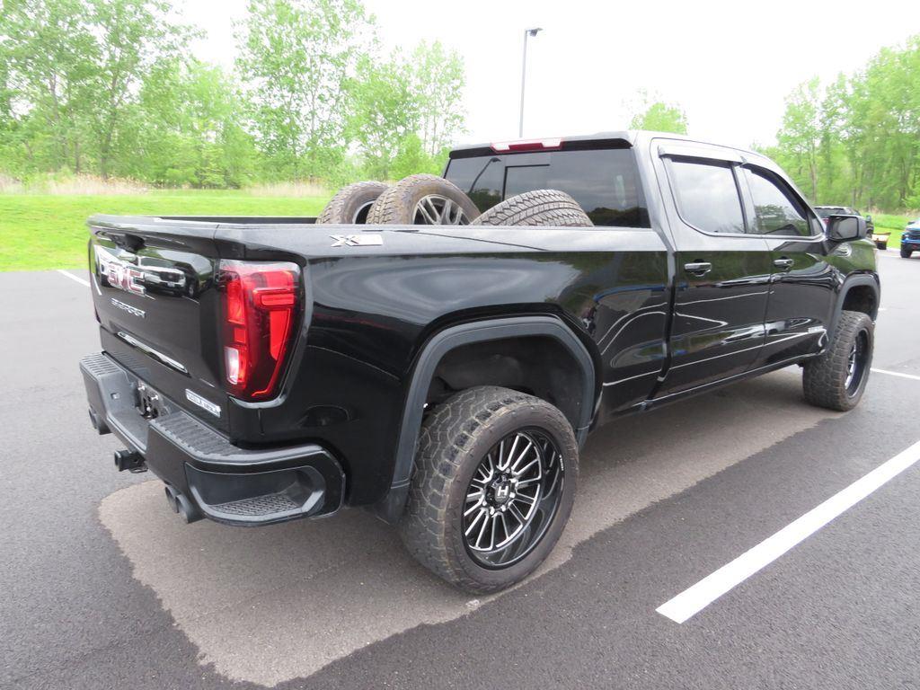 Used 2025 Onyx Black GMC Elevation image 13