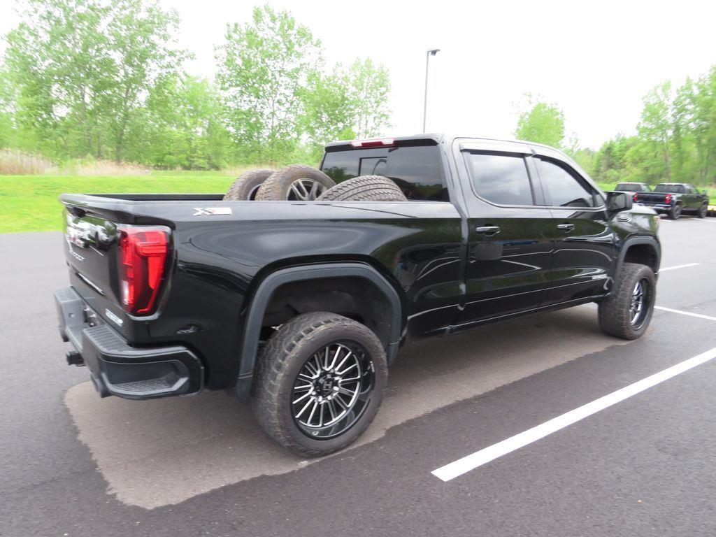 Used 2025 Onyx Black GMC Elevation image 14
