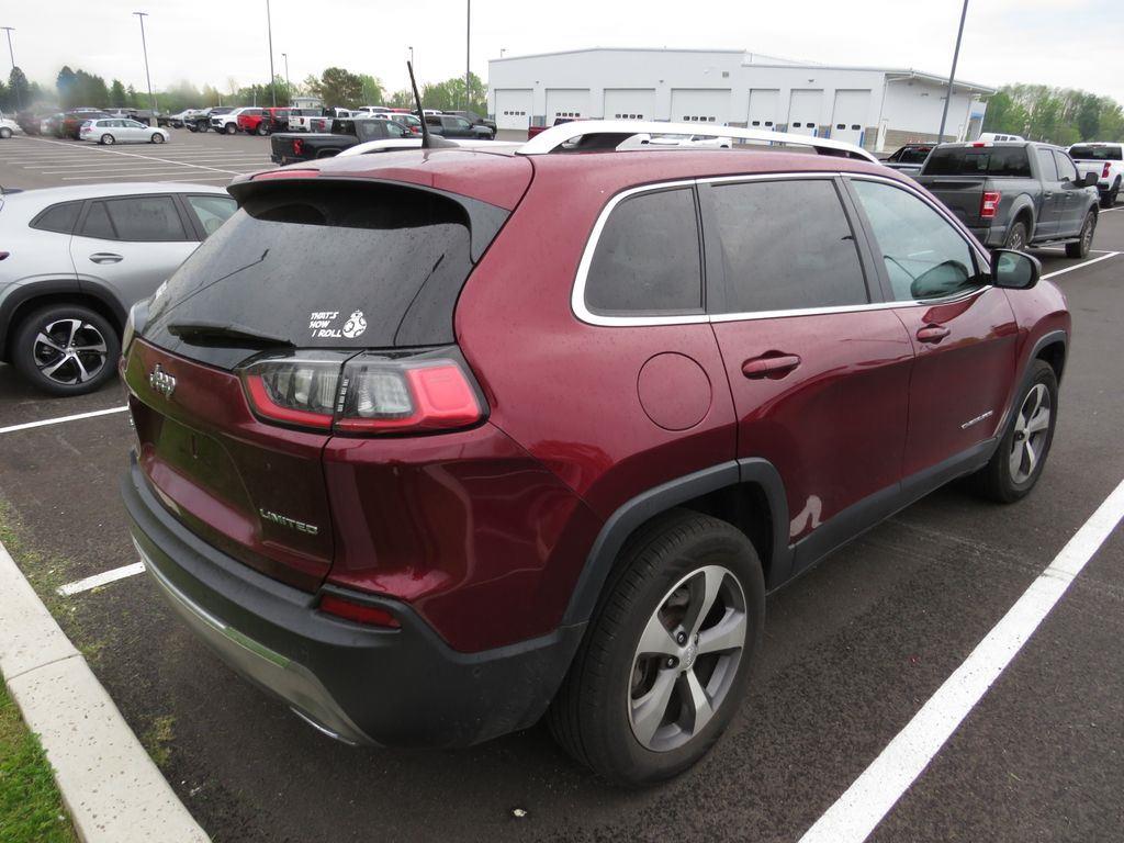 Used 2021 Velvet Red Pearlcoat Jeep Limited image 12