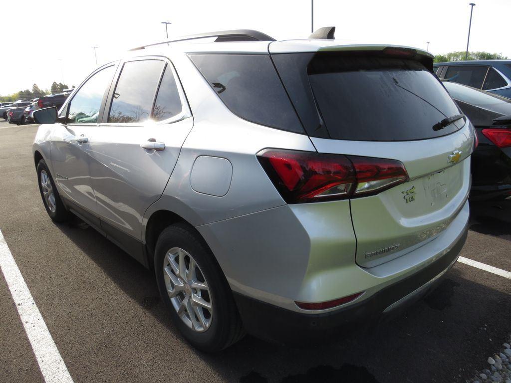 Used 2022 Silver Ice Metallic Chevrolet LT image 8