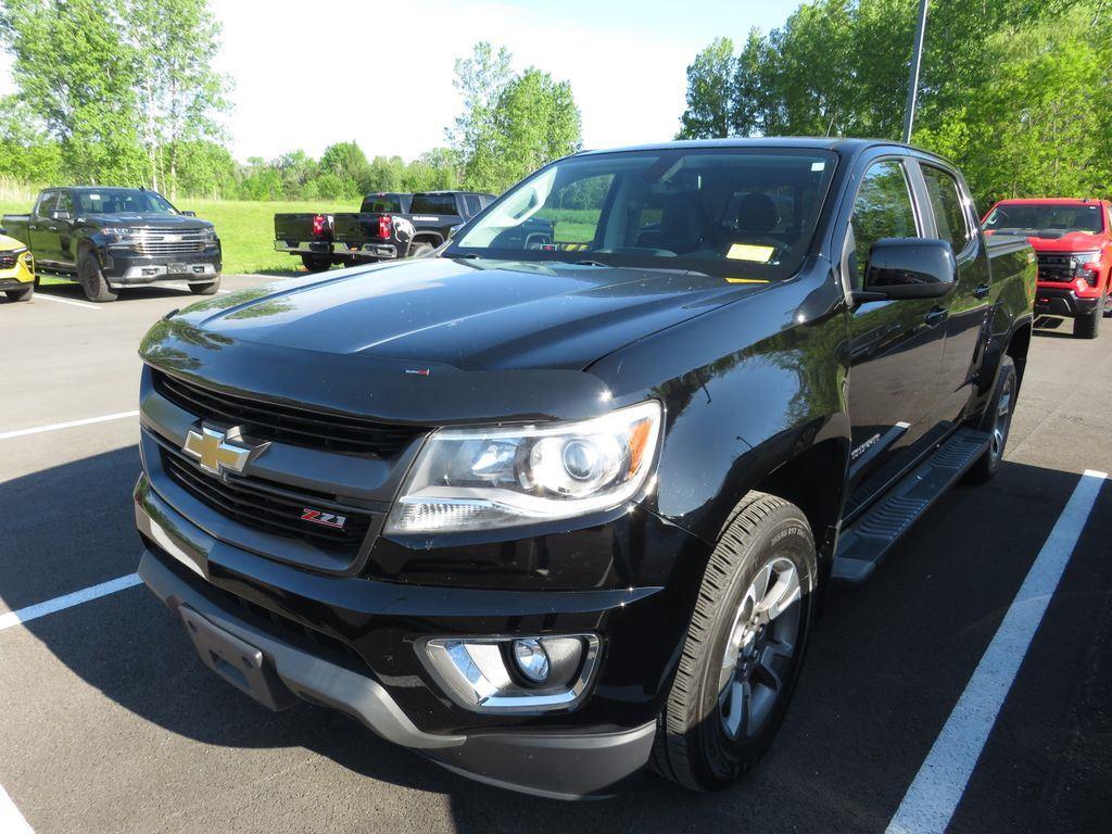 Used 2020 Black Chevrolet Z71 image 7