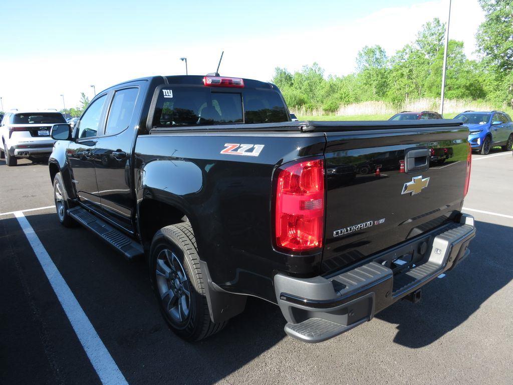 Used 2020 Black Chevrolet Z71 image 14