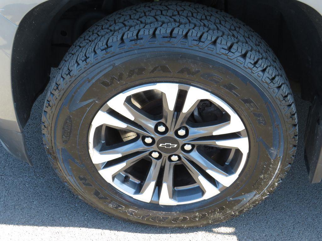 Used 2021 Steel Metallic Chevrolet Z71 image 19