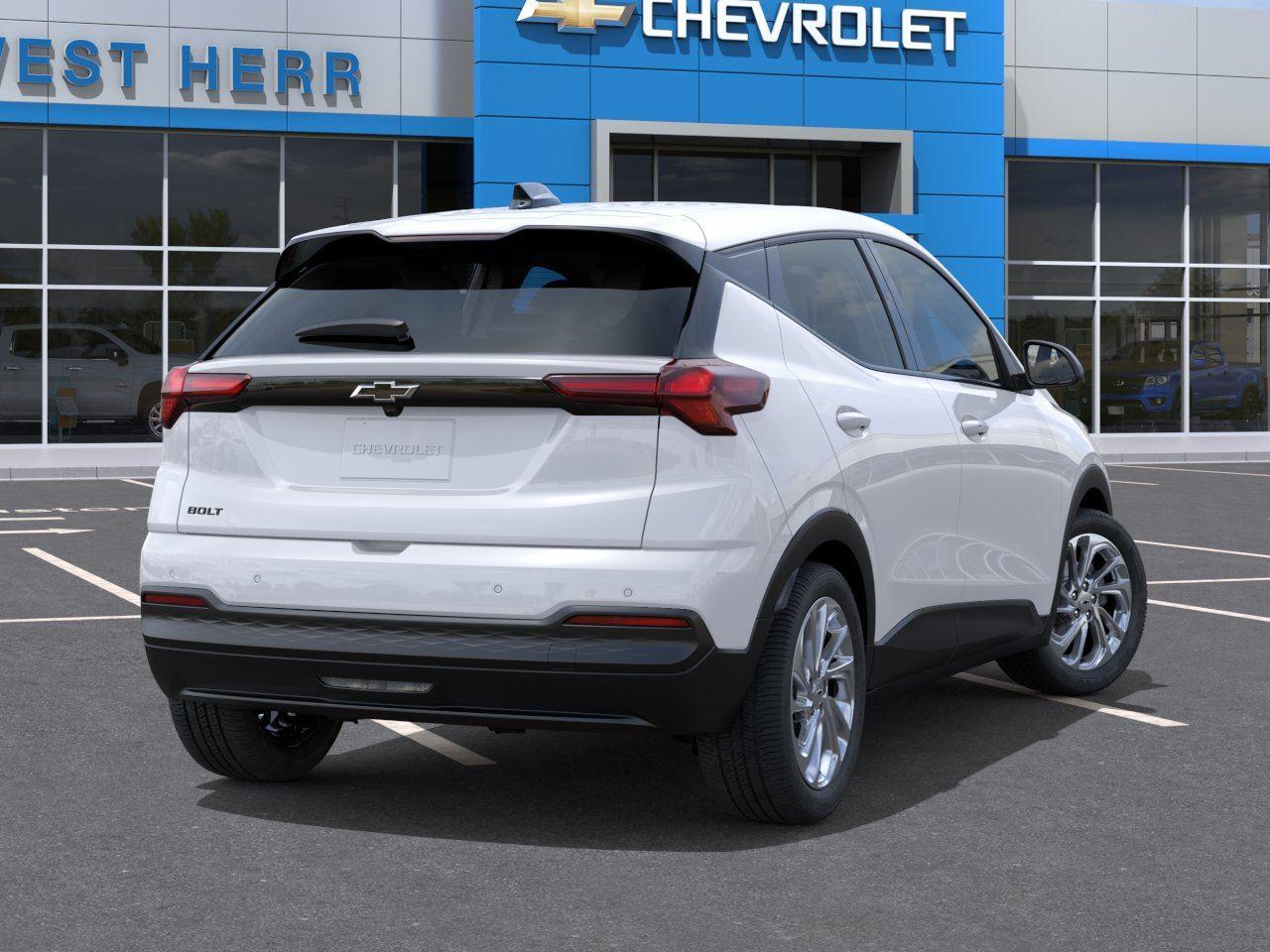 New 2027 Summit White Chevrolet LT image 4