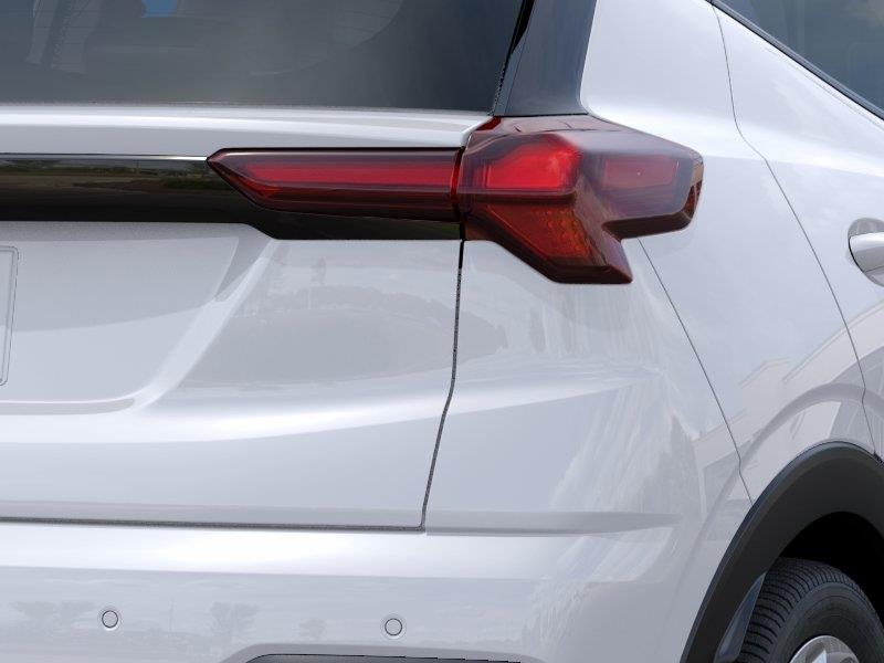 New 2027 Summit White Chevrolet LT image 11