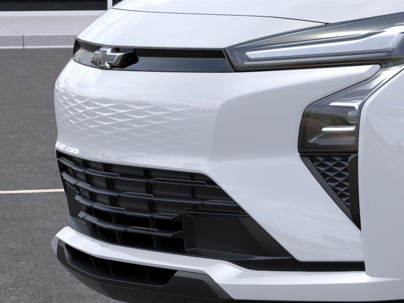 New 2027 Summit White Chevrolet LT image 13