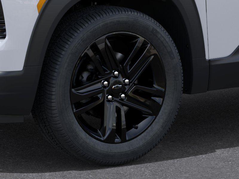 New 2026 Summit White Chevrolet LT image 9