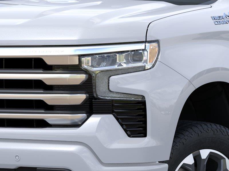 New 2026 POLAR WHT CHEVROLET TRUCK  image 10