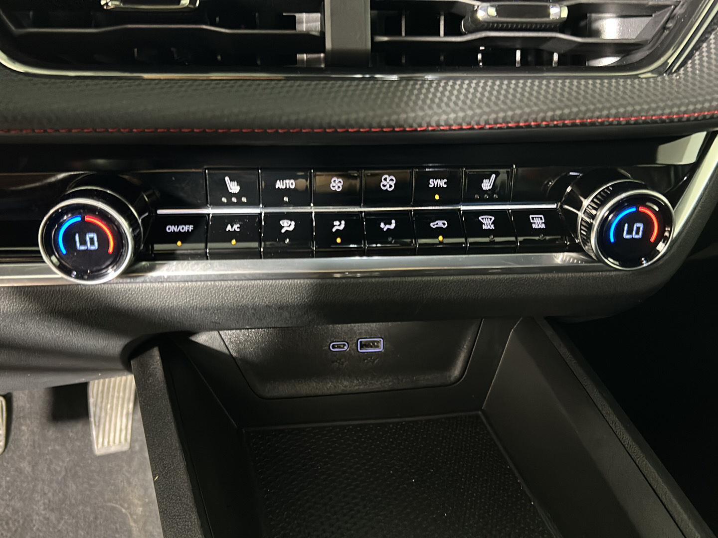 Used 2025 Mosaic Black Metallic Chevrolet AWD RS image 21