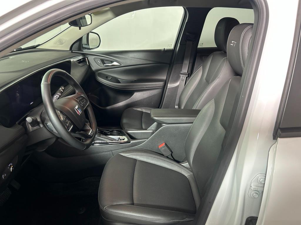 Used 2024 Summit White Buick Sport Touring image 27