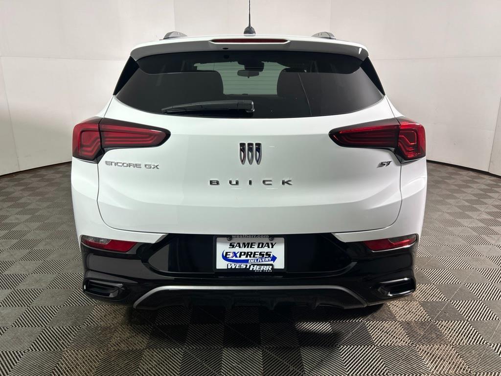 Used 2024 Summit White Buick Sport Touring image 8