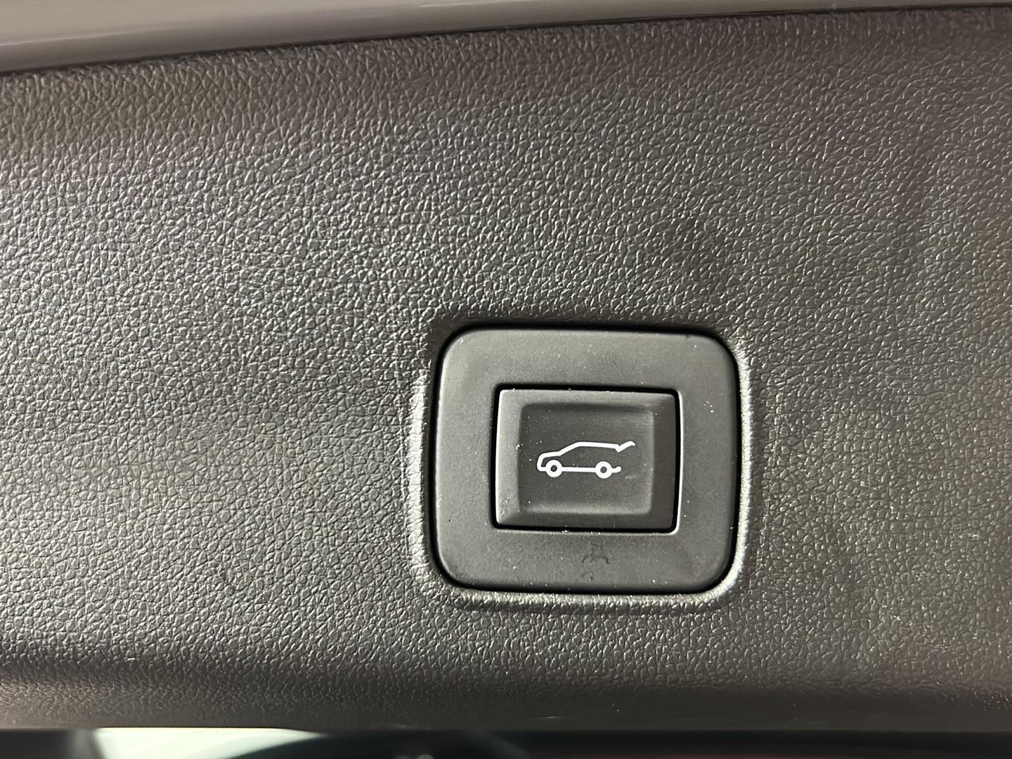 Used 2025 Sterling Gray Metallic Chevrolet RS image 8