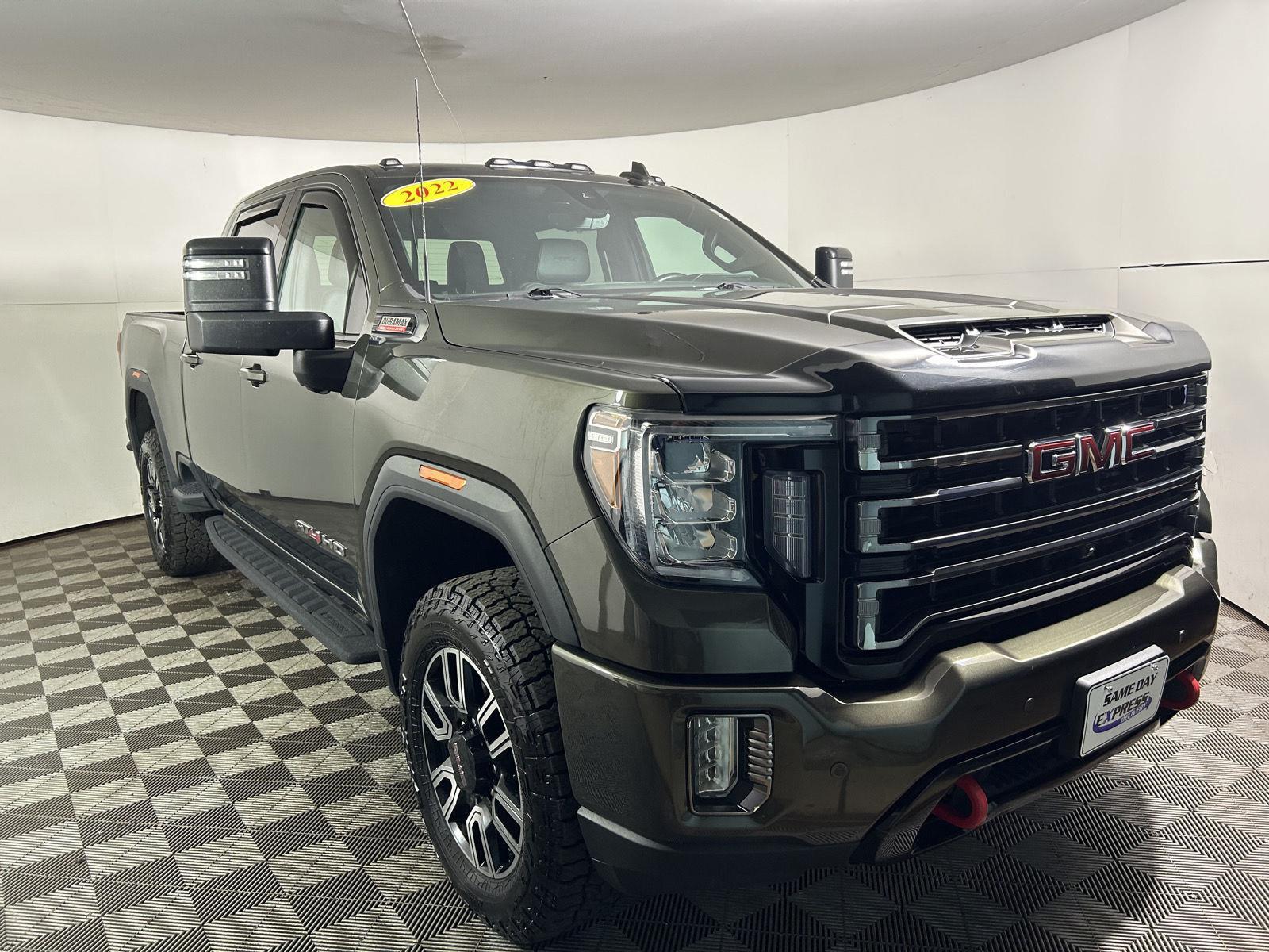 Used 2022 Forest Metallic GMC AT4 image 6