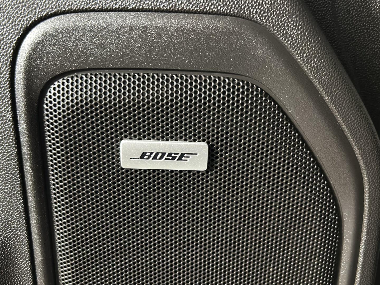 Used 2022 Forest Metallic GMC AT4 image 23