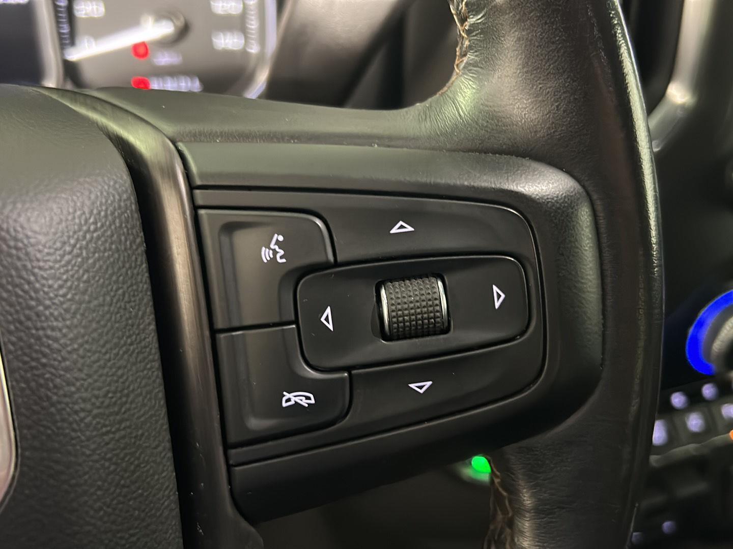 Used 2022 Forest Metallic GMC AT4 image 28