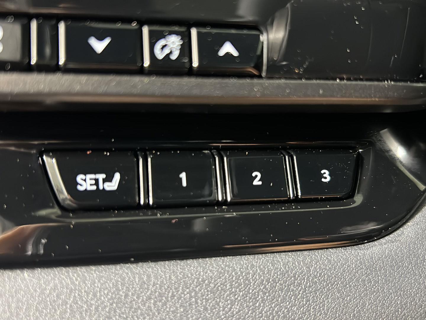 Used 2025 Nightfall Mica Lexus RX 350h Premium Plus image 29