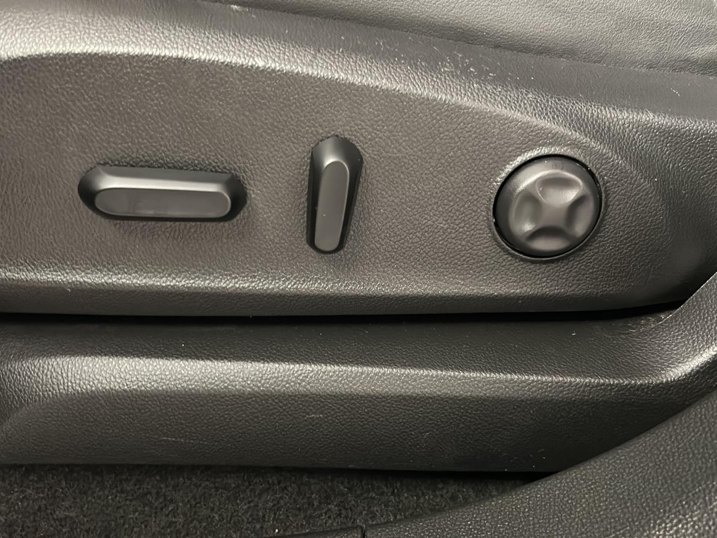 Used 2020 Espresso Buick Essence image 17