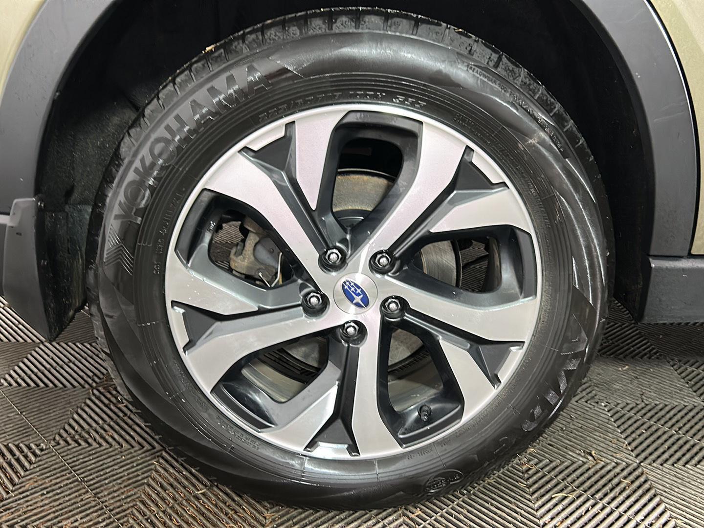 Used 2022 Autumn Green Metallic Subaru Touring image 2